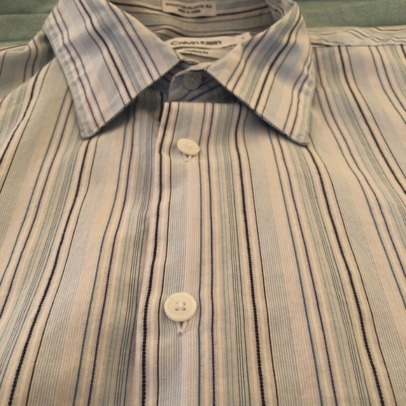 Calvin Klein Modern Fit Long Sleeve Striped White blue Button Down Shirt size L - Picture 3 of 4